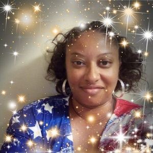 Meet your Posher, Latoya